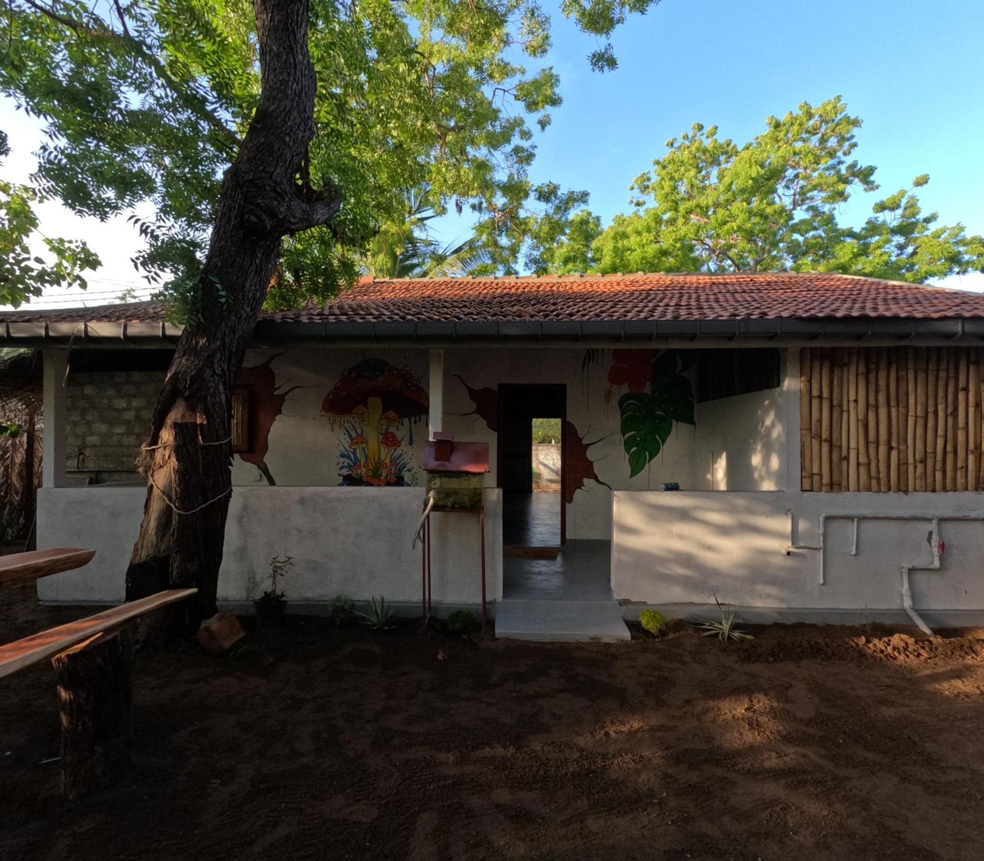 C U Hostel Trincomalee Eksteriør bilde